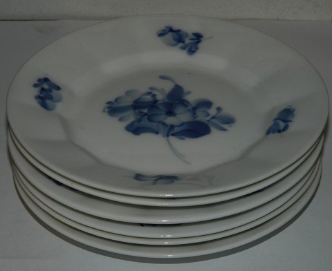 Royal. cake plate in Blue Flower porcelain