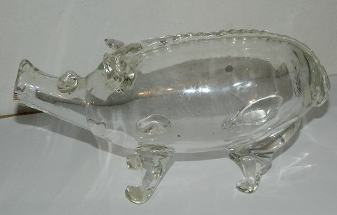 Bottle in the shape of a pig