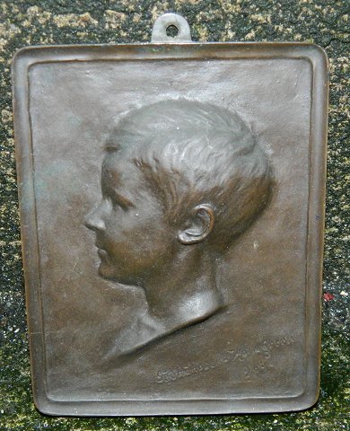 Relief in bronze by Johan Gudmundsen-Holmgreen in 1904