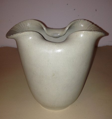 Vase in stoneware by Arne Bang