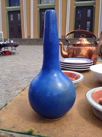 Vase i keramik af Knud Basse