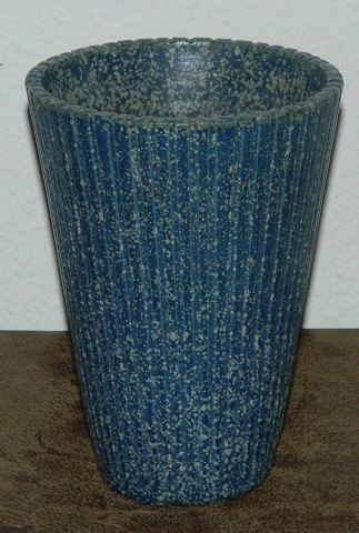 Vase in ceramics by Arne Bang