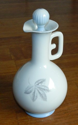 Løvfald or Falling Leaves Oil/vinegar jug with stopper from B&G