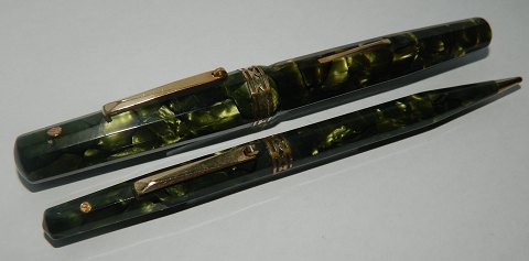 12-kantet grønt marmoreret fyldepennesæt fra Wahl Eversharp U.S.A
