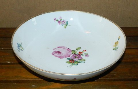 Royal Copenhagen Saxon flower bowl in porcelain