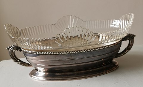 Jardiniers in silver plate with glass insert