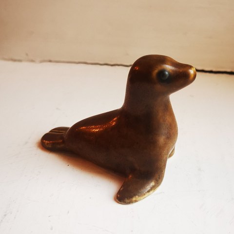 Seal in ceramic by Knud Basse