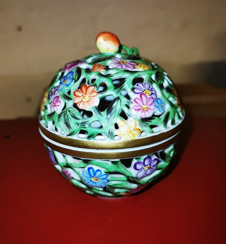 Lidded bowl from Herend, Hungary