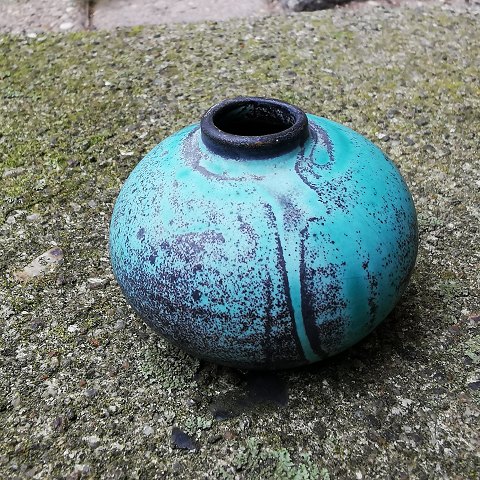 Grøn/sort miniature vase fra Kähler fabrikken