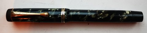 Green marbled Penol no. 3 fountain pen