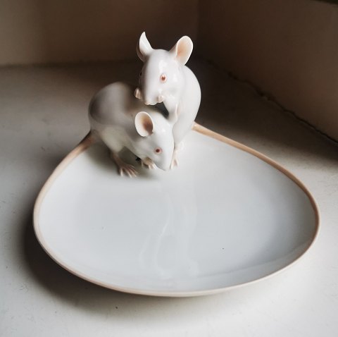 Pair of mice on ashtrays from Bing & Grondahl