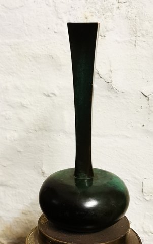 Just Ander GAB bronze vase