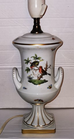 Lamp in porcelain from hungarian Herend factory.