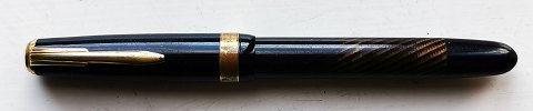 Black Perfecto I Lux fountain pen
