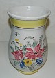 Blomsterdekoreret vase i keramik fra Lars Syberg´s fabrik