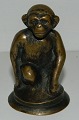 Figur af abe i bronce