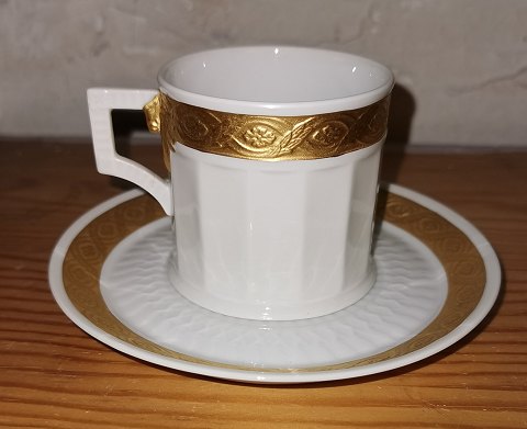 Royal Copehagen Guld vifte kaffekop og underkop