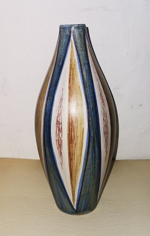Vase i keramik fra Alma fabrikken