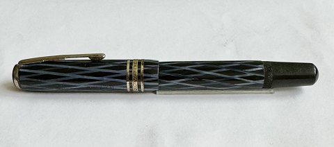 Blue and Black striped Rakete-Tank fountain pen