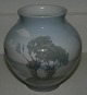 B&G vase i porcelæn med træer og åløb 1915-48